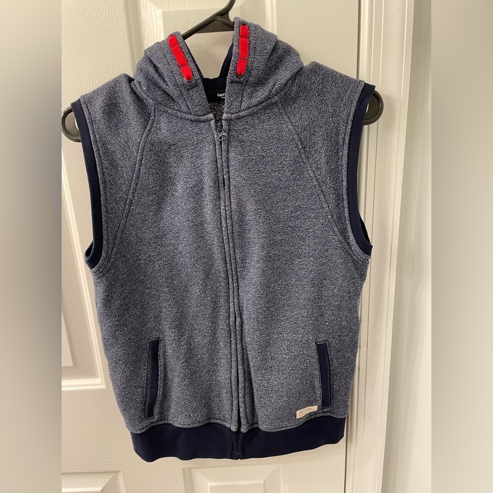 The GAP kids hooded sleeveless vest blue and red size 10